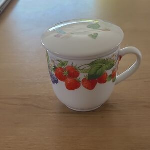 Floral and Fruit Ceramic Mug with Lid